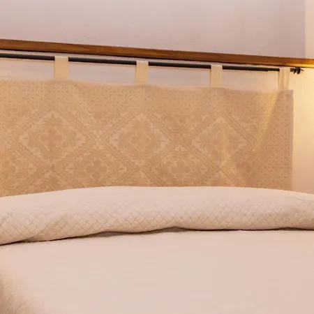 Domm'e Antoni Lägenhet Baunei